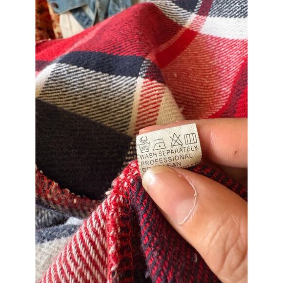 Red Plaid Flannel Women's Shirt Dress Shacket Size M/L Oversized Jacket - Picture 7 of 7